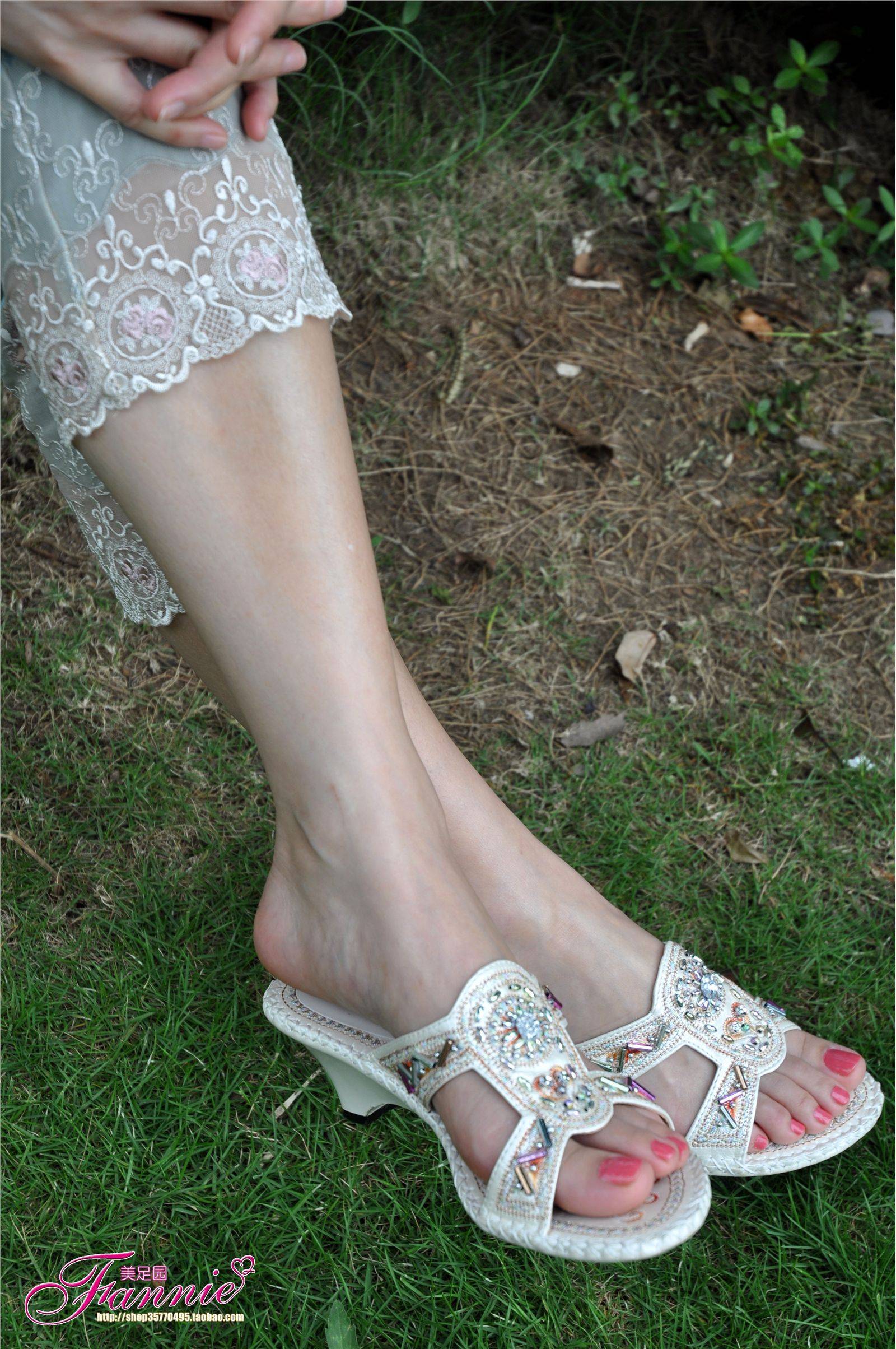 夏日阳光、细雨和微风（1） 芬妮高清丝足